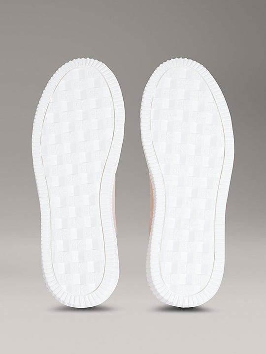 Calvin Klein Calvin Klein Kadın Deri Bağlamalı Düz Taban Yuvarlak Burun Ck Desenli Pembe Sneaker YW0YW01872-0JX