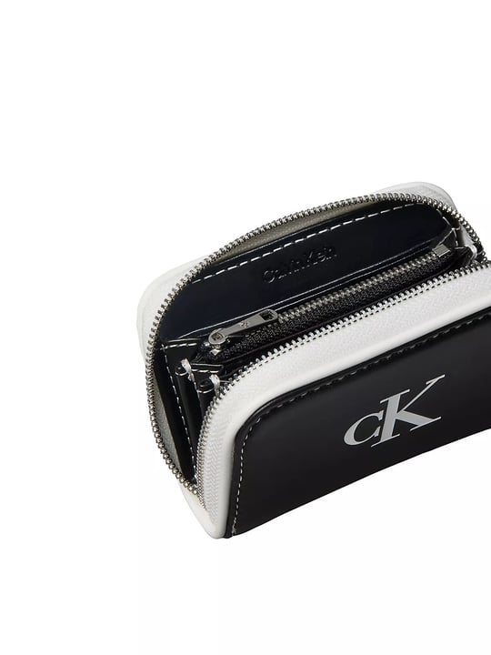 Calvin Klein Calvin Klein Kadın Fermuar İç Cepli Ekstra Kart Bölmeli Deri Siyah Cüzdan LV04F1143G-UB1