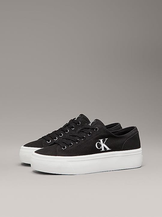 Calvin Klein Calvin Klein Kadın Kalın ve Düz Tabanlı Yuvarlak Burunlu Deri Siyah Sneaker YW0YW01763-0GM