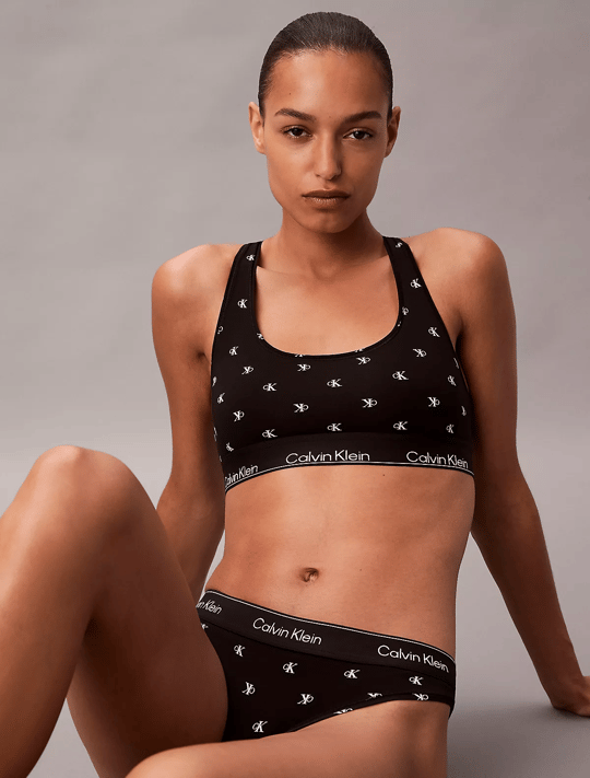 Calvin Klein Calvin Klein Kadın Kare Yaka Lastikli Dar Calvin Yazı Desenli Siyah Bralet LV00QF8493-PCS