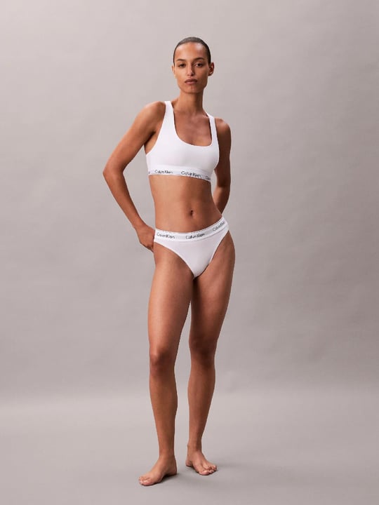 Calvin Klein Calvin Klein Kadın Kare Yaka Lastikli Dar Calvin Yazı Desenli Beyaz Büstiyer LV00QF8493-100
