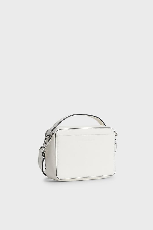 Calvin Klein Calvin Kleın Kadın Logolu Deri Günlük Kullanım Beyaz Omuz Çantası K60K610683-YAF