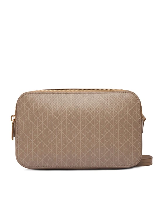 Calvin Klein Calvin Klein Kadın Monogram Logolu Ayarlanabilir Sabit Omuz Askılı Haki Omuz Çantası LV04F3268G-3I6