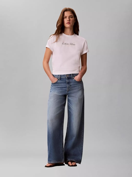 Calvin Klein Calvin Klein Kadın Normal Kesim Yuvarlak Yakalı Logo Baskılı Pamuklu Kısa Kollu Beyaz T-Shirt LV047G804G-YAF