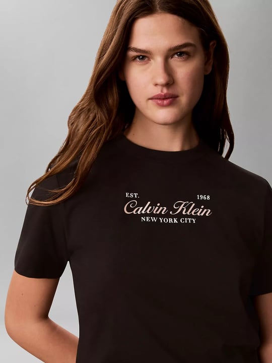 Calvin Klein Calvin Klein Kadın Normal Kesim Yuvarlak Yakalı Logo Baskılı Pamuklu Kısa Kollu Siyah T-Shirt LV047G804G-UB1