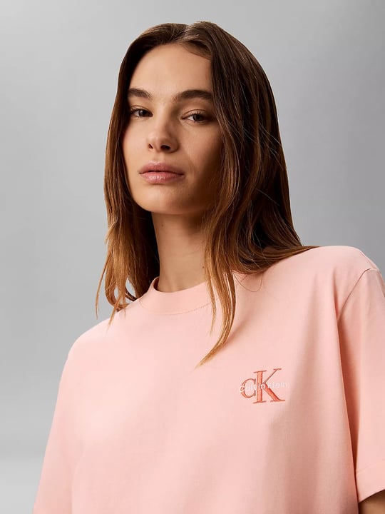 Calvin Klein Calvin Klein Kadın Normal Kalıp Pamuklu Yuvarlak Yakalı CK Logo Baskılı Kısa Kollu Pembe T-Shirt LV047G826G-4TJ