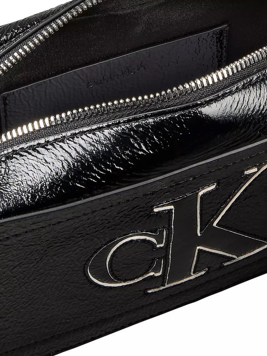 Calvin Klein Calvin Klein Kadın Parlak Dokulu Monogram Logolu Ayarlanabilir Çapraz Askılı Fermuarlı Siyah Çanta LV04F3685G-UB1