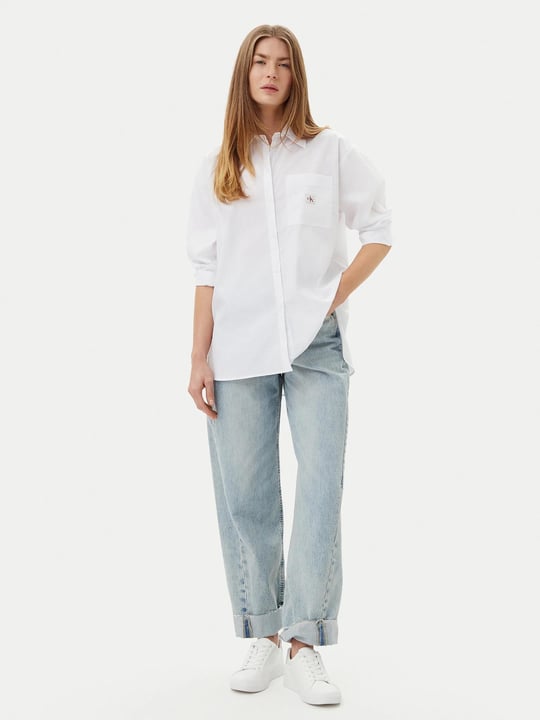 Calvin Klein Calvin Klein Kadın Rahat Kalıp Cep Detaylı Pamuklu Uzun Kollu Beyaz Gömlek LV047C143G-YAA