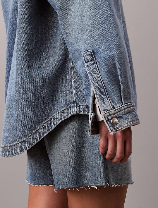 Calvin Klein Calvin Klein Kadın Rahat Kesim Düşük Omuzlu Uzun Kollu Denim Mavi Gömlek LV047E753G-3NS