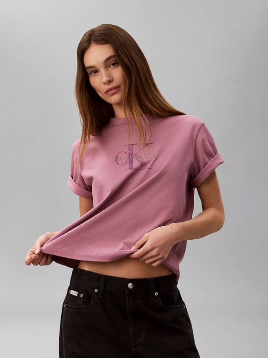 Calvin Klein Calvin Klein Kadın Regular Fit Yuvarlak Yakalı Pamuklu Logo Nakışlı Kısa Kollu Pembe T-Shirt LV047H802G-VCB