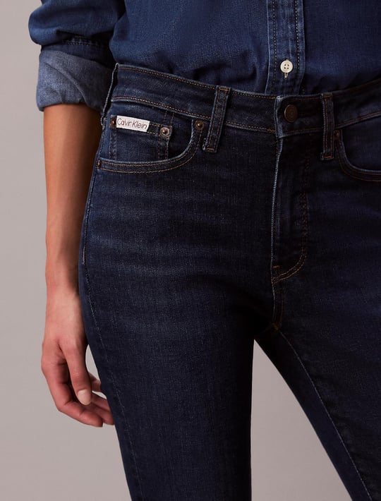 Calvin Klein Calvin Klein Kadın Skinny Fit Yüksek Bel Dar Paça Pamuklu Esnek Denim Lacivert Pantolon LV047B772G-R7C