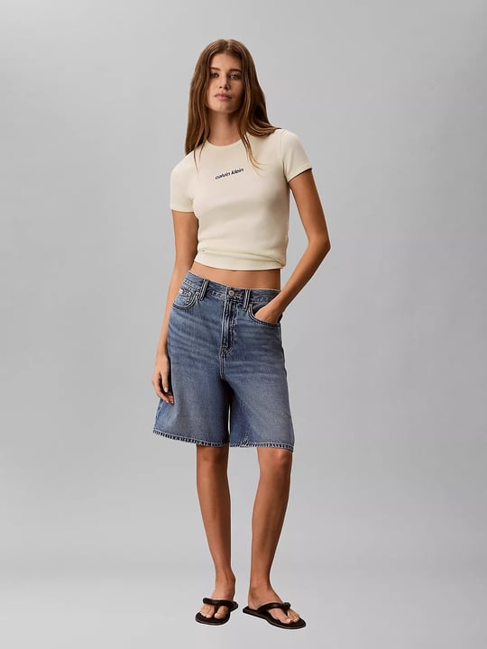 Calvin Klein Calvin Klein Kadın Slim Fit Yuvarlak Yakalı Logo Detaylı Kısa Kollu Bej T-Shirt LV047G816G-486