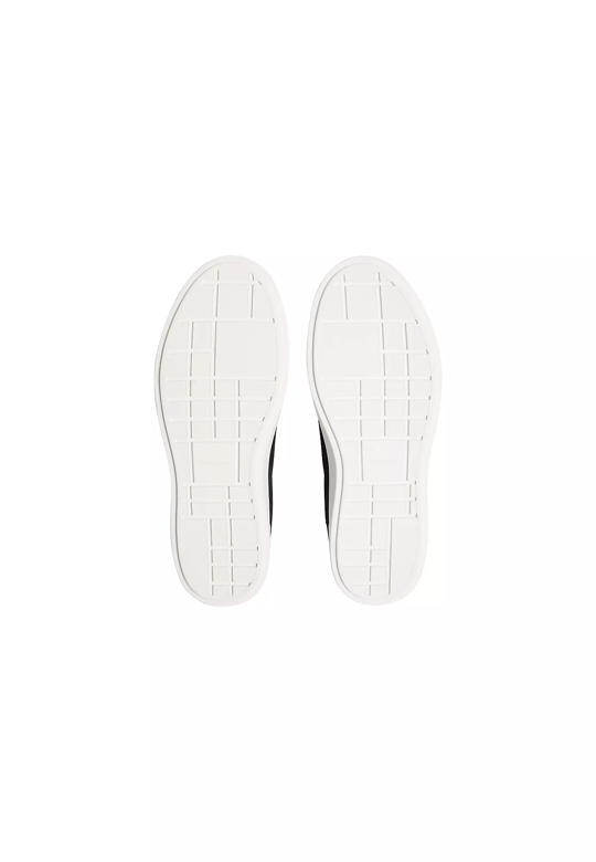 Calvin Klein Calvin Klein Kadın Süet Deri Rahat ve Düz Taban CK Logolu Siyah Sneaker HW0HW03144-0GM
