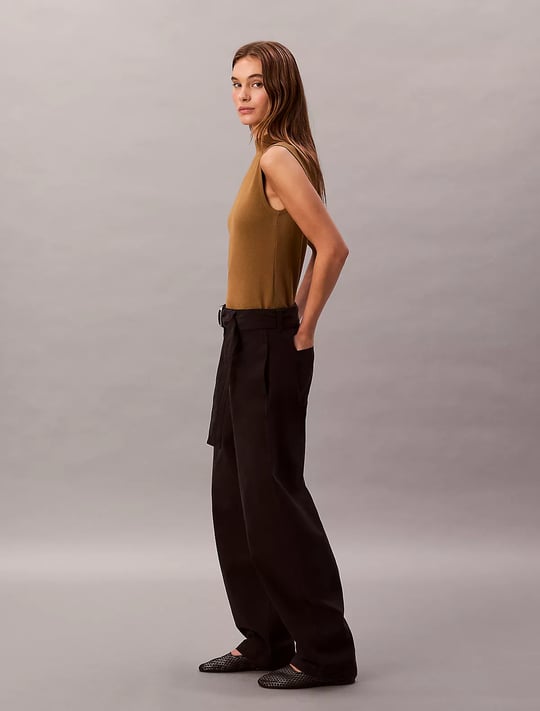 Calvin Klein Calvin Klein Kadın Yüksek Bel Geniş Paça Belde Kemer Detay Dokuma Kumaş Siyah Pantolon LV044E619G-UB1