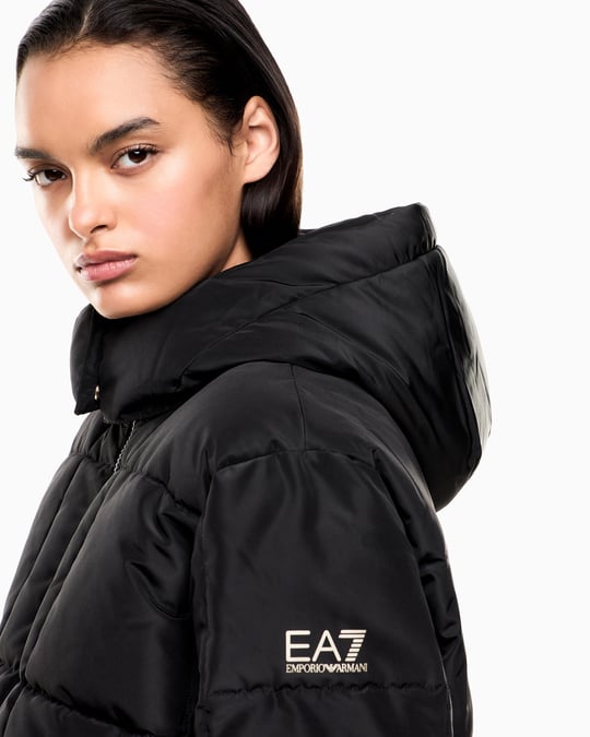 EA7 Ea7 Erkek Ayarlanabilir Alt Etek Ucu Çift Yönlü Fermuar Siyah Mont 7W000647 AF16074-UC001