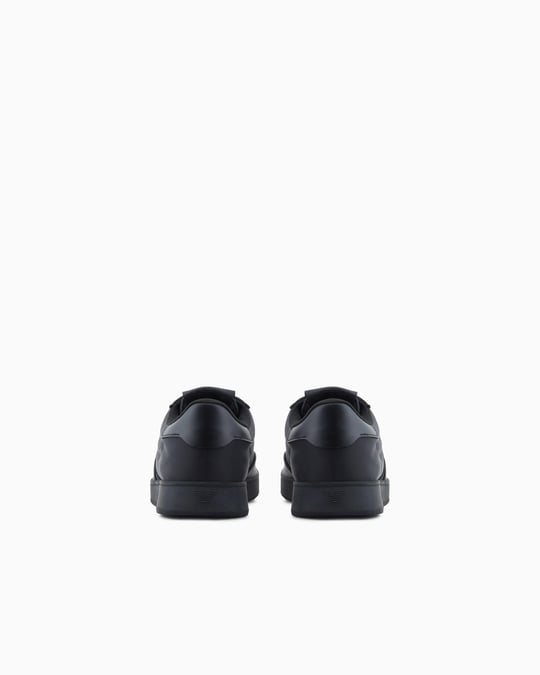 EMPORIO ARMANI Emporıo Armani Erkek Bağcıklı Bağlama Yuvarlak Burun Deri Rahat Taban Siyah Sneaker EM003062 AF18210-UC001