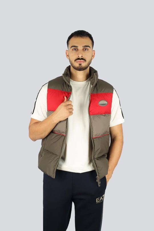 Emporio Armani Emporıo Armani Erkek Dik Yaka Renk Geiş Desenli Şişme Kolsuz Cepli Siyah Yelek EM003270 AF18231-U8120