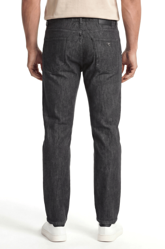 Emporio Armani Emporıo Armani Erkek Dokuma Kumaş  Normal Bel  Düz Model Siyah Jeans EM000121 AF22814-MC002