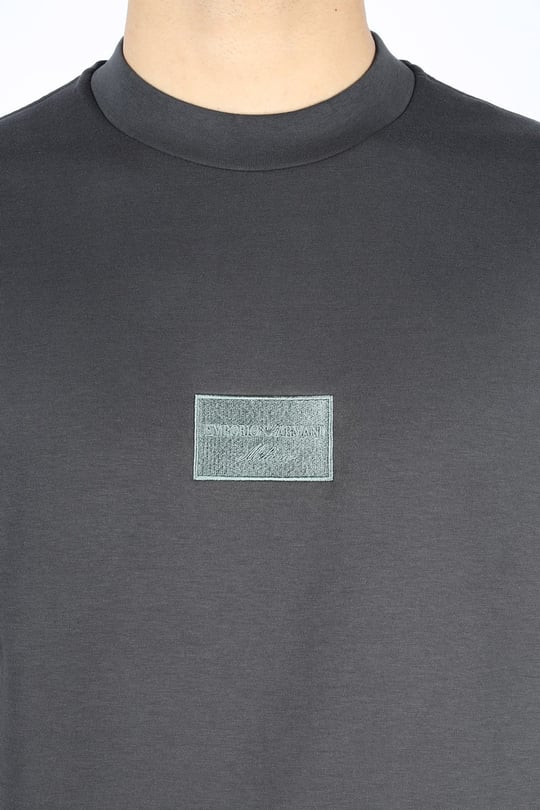 Emporio Armani Emporıo Armani Erkek Fermuarlı ve Kabartmalı Kartal Logolu Regular Fit Kapüşonlu Siyah1 Sweatshirt EM001045 AF100131-U8168