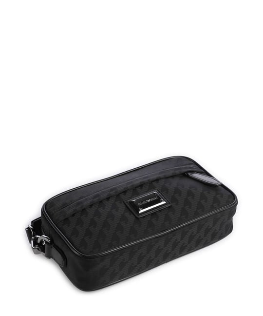Emporio Armani Emporıo Armani Erkek Fermuarlı Ön Bölmeli Kısa Askılı Siyah El Çantası EM007051 AF28798-UC001