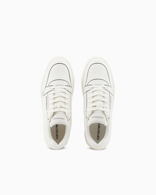 Emporio Armani Emporıo Armani Erkek Kabartmalı Baskı Desenli Kontrast Logo Detaylı Deri Beyaz Sneaker EM002852 AF18014-M0017
