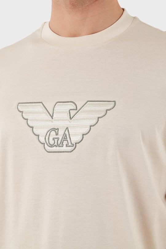 Emporio Armani Emporıo Armani Erkek Normal Kesim Yuvarlak Yaka Pamuklu Milano Baskılı Kısa Kollu Krem T-Shirt EM001033 AF10017-M1089