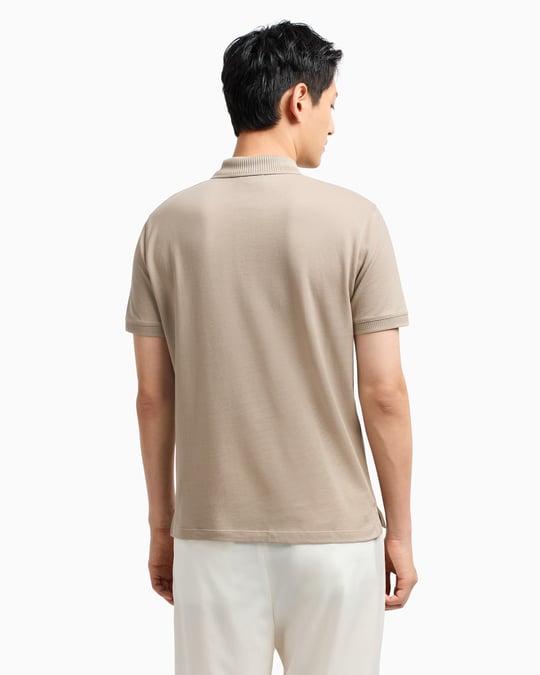 EMPORIO ARMANI Emporıo Armani Erkek Regular Fit Kartal İşlemeli %100 Pamuklu Kısa Kollu Bej Polo Yaka T-Shirt EM000850 AF12955-U6167