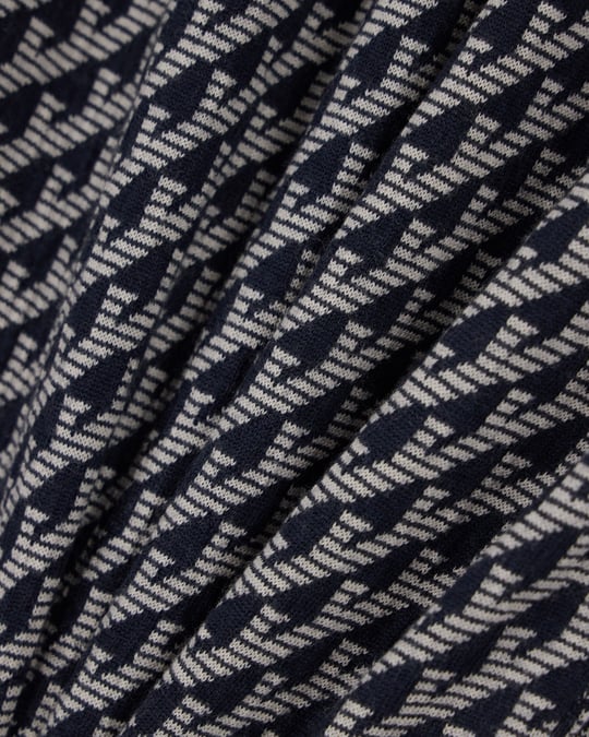 Emporio Armani Emporıo Armani Erkek Saf Yün Jakar Logo Desenli Bisiklet Yaka Ribana Detaylı Uzun Kollu Lacivert Kazak EM006360 AF27946-FB066