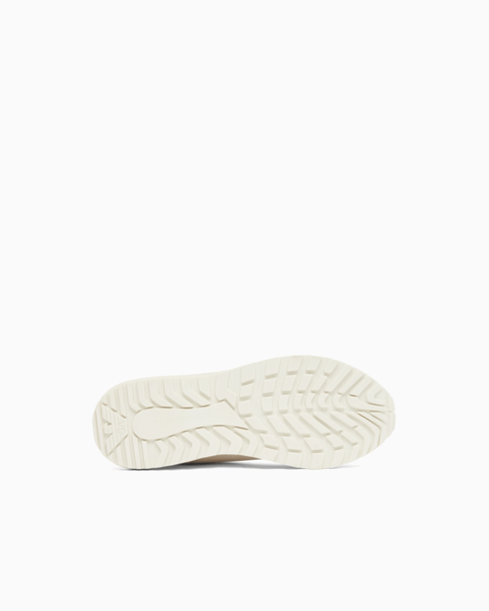 Emporio Armani Emporıo Armani Erkek Süet ve File Detaylı Yuvarlak Burunlu Logo İmzalı Beyaz Sneaker EM004839 AF24321-M0360