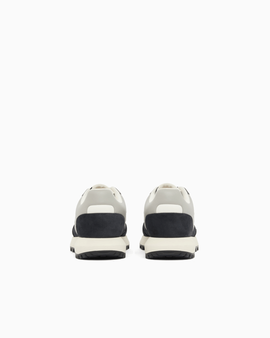 Emporio Armani Emporıo Armani Erkek Süet ve File Detaylı Yuvarlak Burunlu Logo İmzalı Lacivert Sneaker EM004839 AF24321-MB617