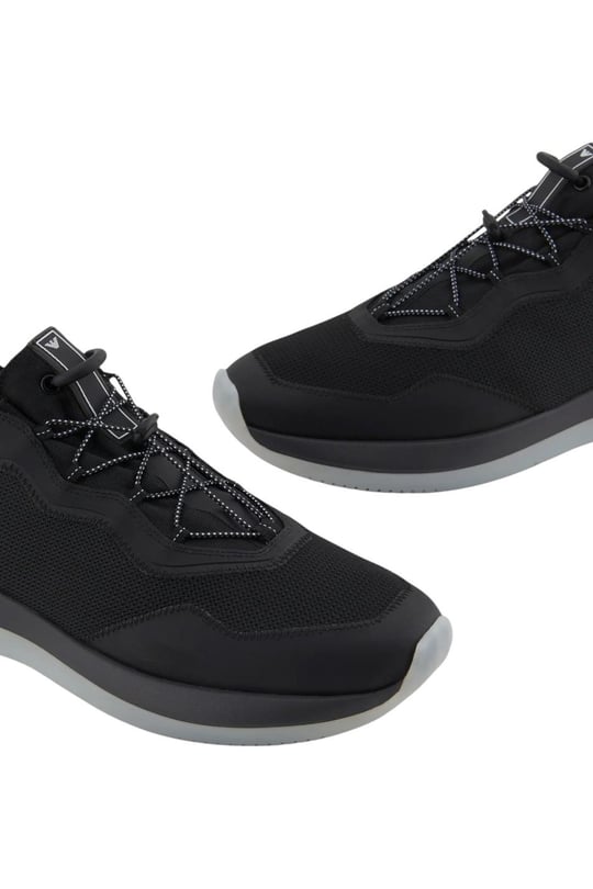 EMPORIO ARMANI Emporıo Armani Erkek Yüksek Rahat Taban Nefes Alabilen Fileli Siyah Sneaker EM001675 AF14764-ZC004