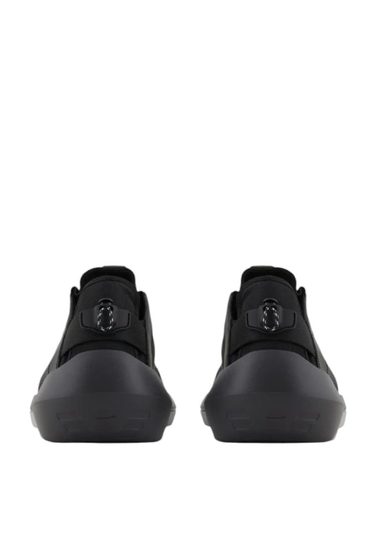 EMPORIO ARMANI Emporıo Armani Erkek Yüksek Rahat Taban Nefes Alabilen Fileli Siyah Sneaker EM001675 AF14764-ZC004