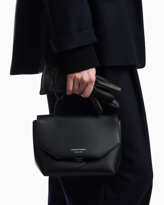 Emporio Armani Emporıo Armani Kadın Çıkarılabilir Uzun Askılı Deri Mini Siyah El Çantası EW005672 AF29459-UC001