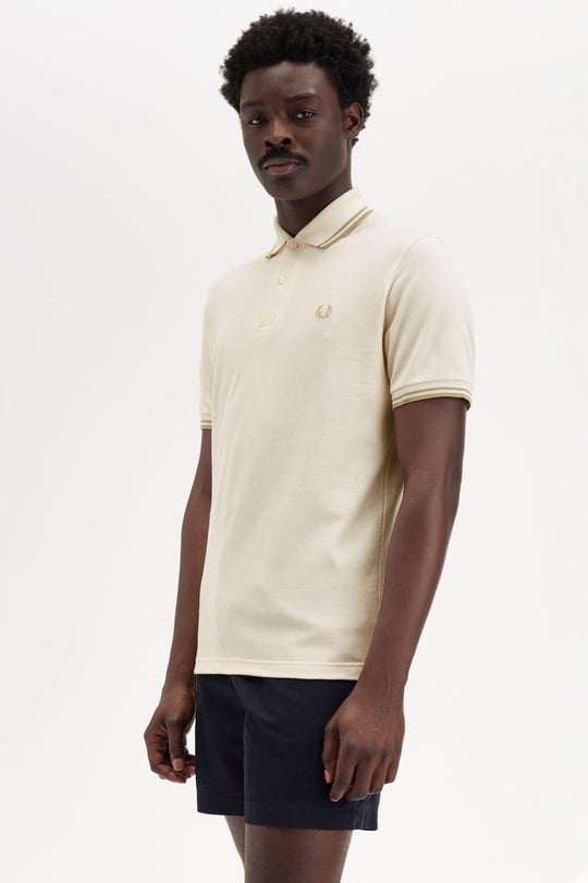 Fred Perry Fred Perry Erkek Çift Manşet ve Yaka Detaylı Kısa Kollu Geleneksel Üretim Ekru T-Shirt M12-Y82