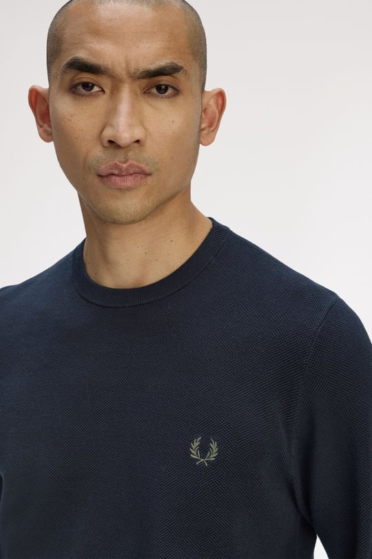 Fred Perry Fred Perry Erkek Logo İşlemeli Normal Kalıp Yuvarlak Yakalı %100 Pamuklu Uzun Kollu Lacivert Kazak K1309-608