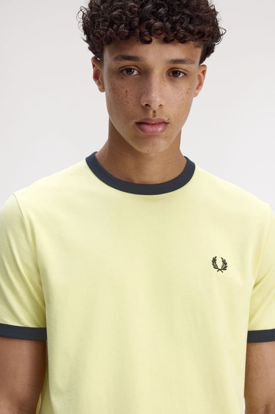 Fred Perry Fred Perry Erkek Pamuklu Jarse Kumaş Manşet ve Yuvarlak Yakalı Kısa Kollu Sarı T-Shirt M3519-39A