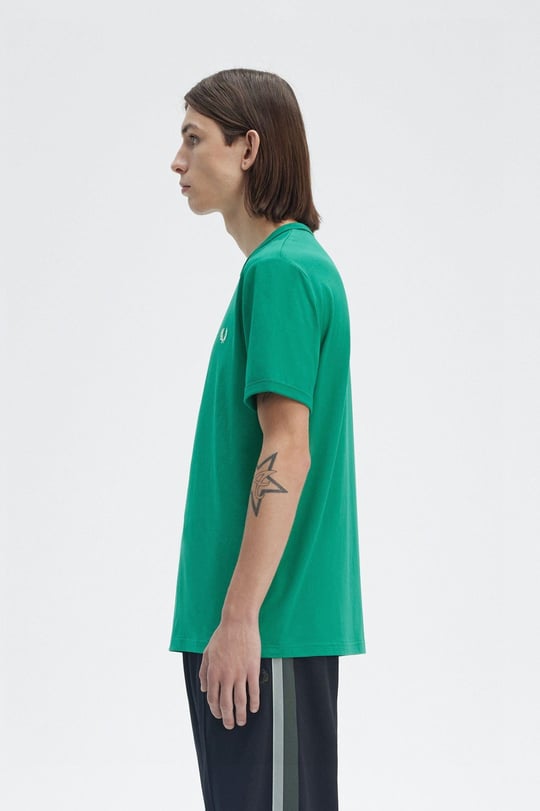 Fred Perry Fred Perry Erkek Pamuklu Jarse Kumaş Manşet ve Yuvarlak Yakalı Kısa Kollu Yeşil T-Shirt M3519-X87