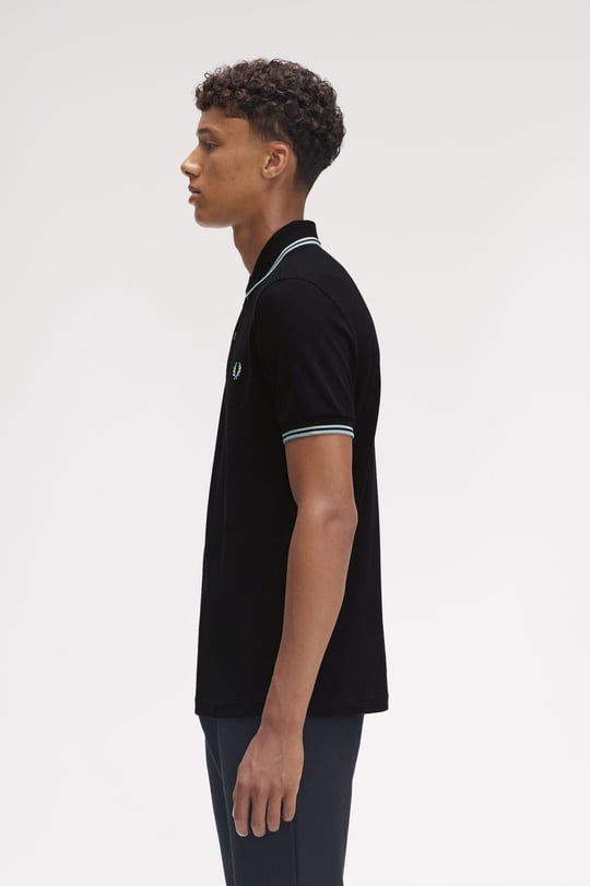 Fred Perry Fred Perry Erkek Regular Fit Yakası ve Kolları Çizgi Detaylı %100 Pamuklu Kısa Kollu Q46 Polo Yaka T-Shirt M3600-Q46