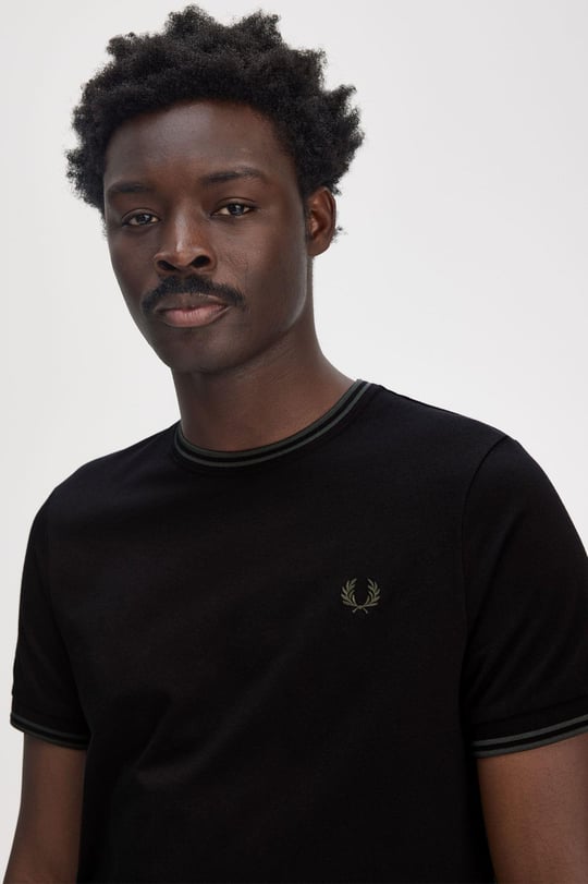 Fred Perry Fred Perry Erkek Regular Fit Kısa Kollu Şerit Detaylı Siyah1 T-Shirt M1588-Y43