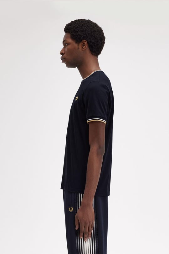 Fred Perry Fred Perry Erkek Regular Fit Kısa Kollu Şerit Detaylı Siyah T-Shirt M1588-W53