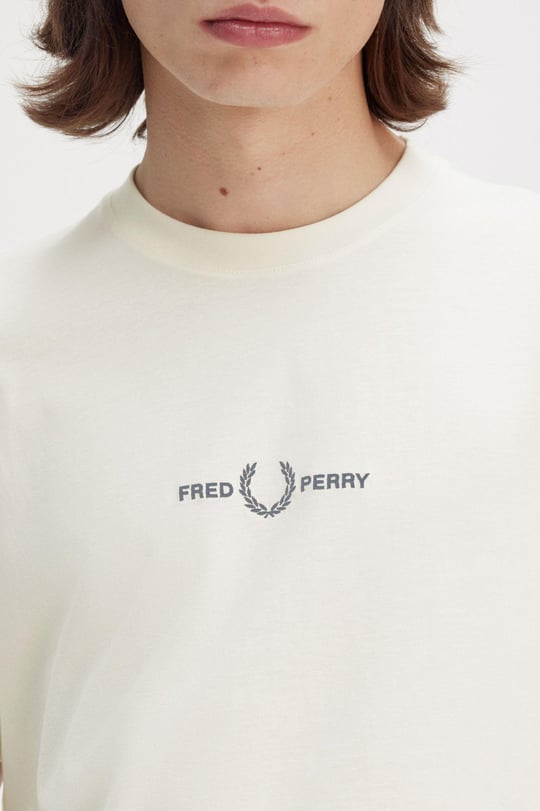 Fred Perry Fred Perry Erkek Regular Fit Yivli Yuvarlak Yaka Gögüs Ortası İşlemeli Kısa Kollu Ekru T-Shirt M4580-F79