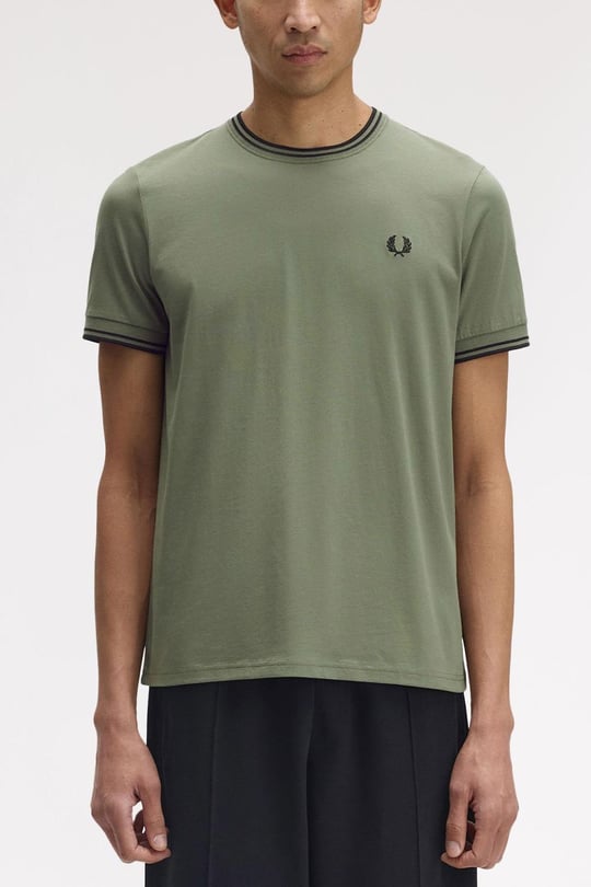Fred Perry Fred Perry Erkek Regular Fit Kısa Kollu Şerit Detaylı Z50 T-Shirt M1588-Z50
