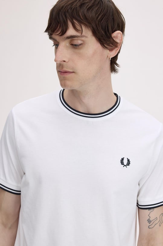 Fred Perry Fred Perry Erkek Regular Fit Kısa Kollu Şerit Detaylı 100 T-Shirt M1588-100