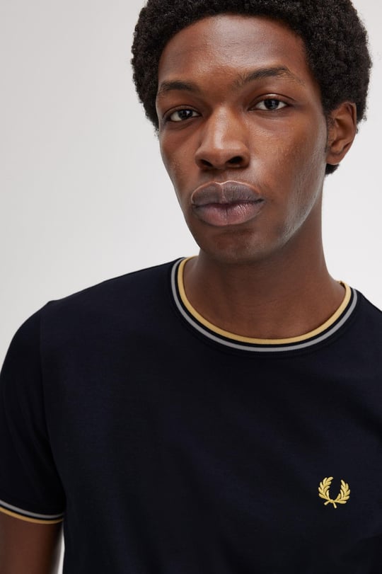 Fred Perry Fred Perry Erkek Regular Fit Kısa Kollu Şerit Detaylı Siyah T-Shirt M1588-W53
