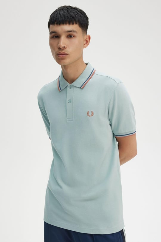 Fred Perry Fred Perry Erkek Regular Fit Yakası ve Kolları Çizgi Detaylı %100 Pamuklu Kısa Kollu Açık Mavi Polo Yaka T-Shirt M3600-Y26