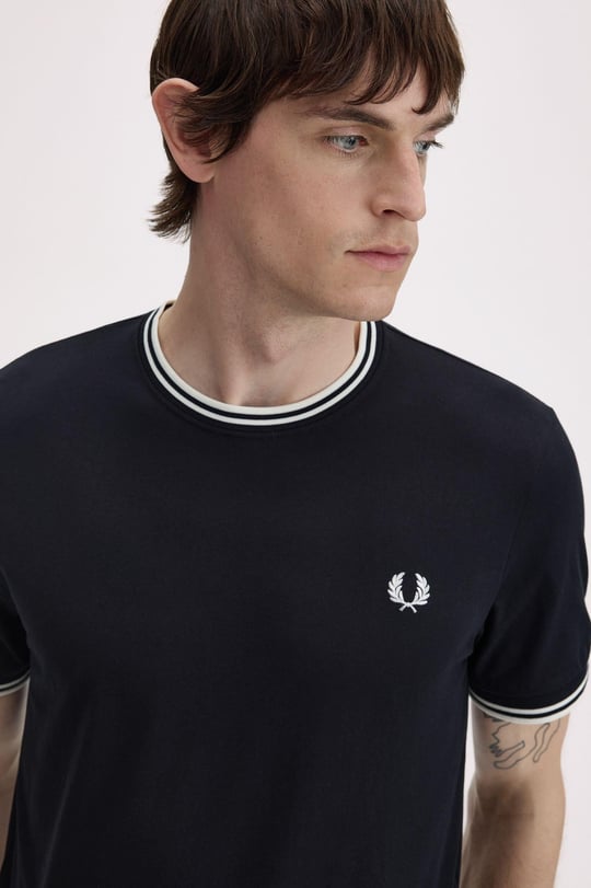 Fred Perry Fred Perry Erkek Regular Fit Kısa Kollu Şerit Detaylı 102 T-Shirt M1588-102