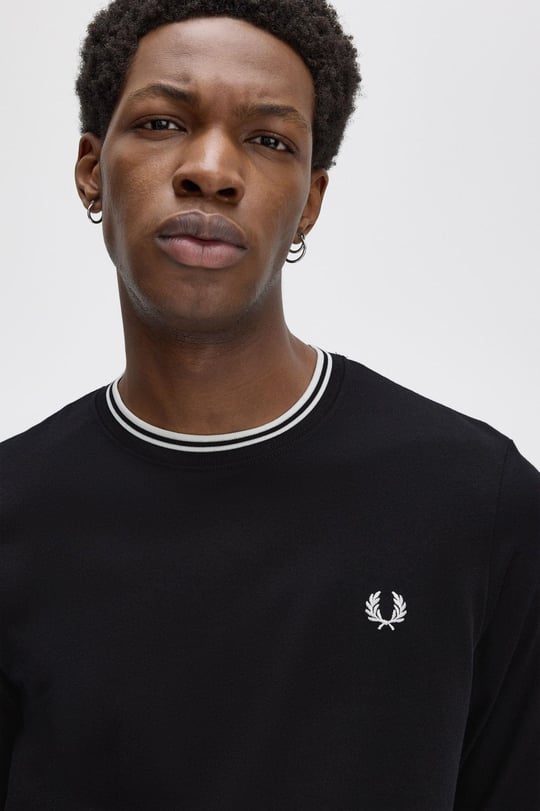 Fred Perry Fred Perry Erkek Uzun Kol Pamuklu Bisiklet Yaka Düz Siyah T-Shirt M9602-102