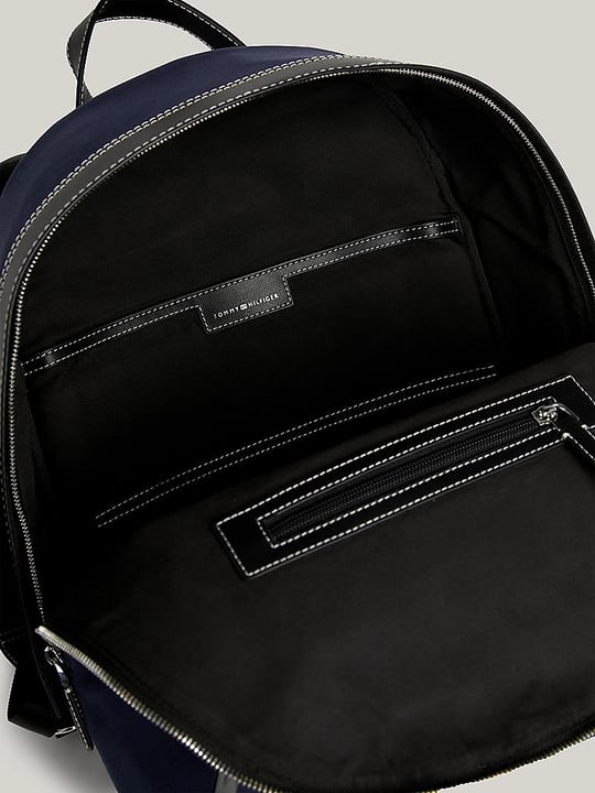Tommy Hilfiger Tommy Hilfiger Erkek Ana Bölmeli Kayma Cepli Marka Logolu Ayarlanabilir Omuz Askılı Mavi Sırt Çantası AM0AM11813-DW6