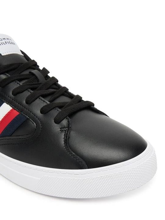 Tommy Hilfiger Tommy Hilfiger Erkek Bayrak Logolu Düz ve Rahat Taban %100 Deri Siyah Sneaker FM0FM05628-BDS