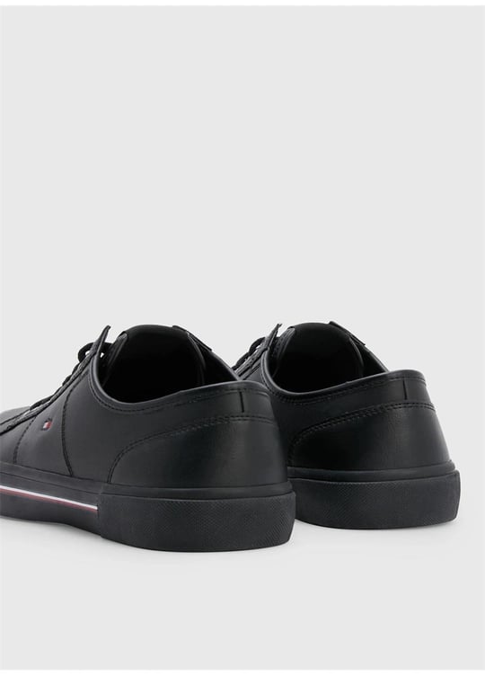 Tommy Hilfiger Tommy Hilfiger Erkek Deri Logolu Düz Tabanlı Günlük Kullanım Siyah Sneaker FM0FM04561-BDS